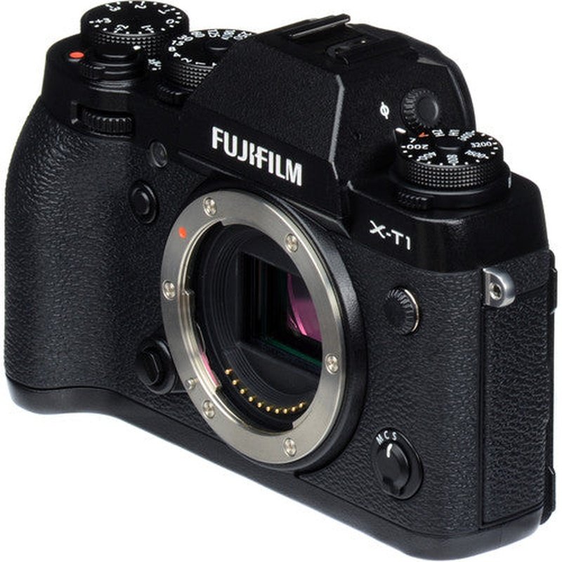 Fujifilm X-T1 Mirrorless Camera, Fujinon XF 18-135mm Lens