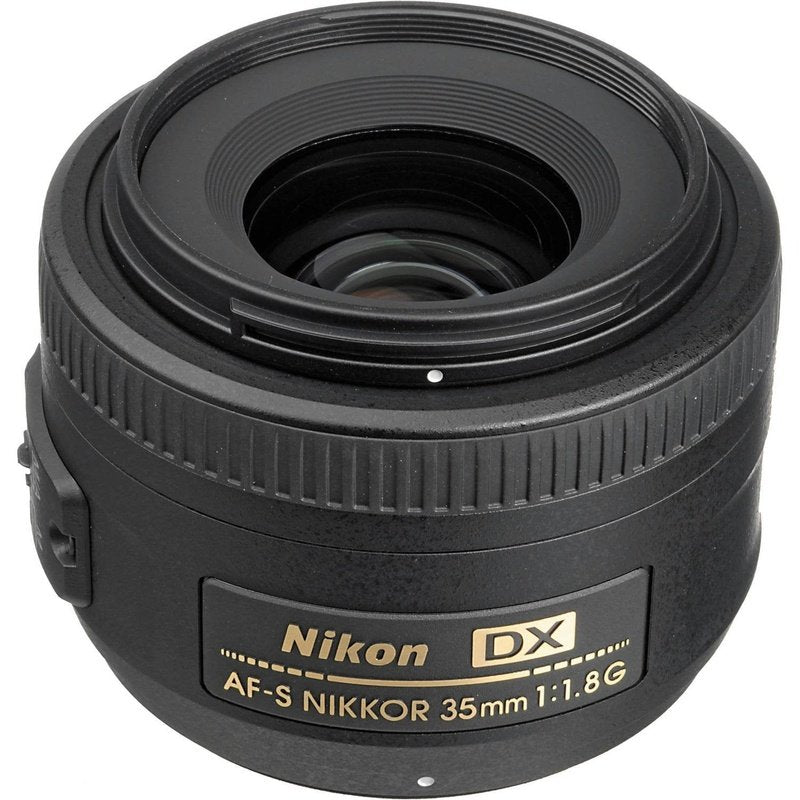 Nikon AF-S DX Nikkor 35mm F/1.8G Lens Bundle